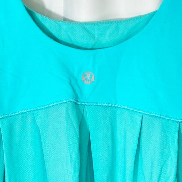 Lululemon Elevate Tank Angel Blue Tonka Stripe White Size 10 - Picture 5 of 7